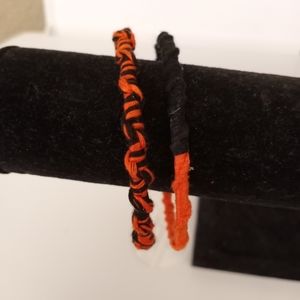 NWT Thread beaded bracelet.